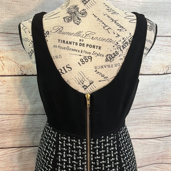 Tibi Dress Tweed Bottom Wool Bodice Size 2 Faux Leather Trim Black & White - Picture 7 of 12